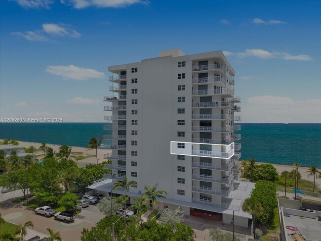 Building Photo - 812 Briny Ave