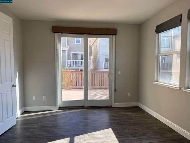 Building Photo - 64 Persimmon Walk