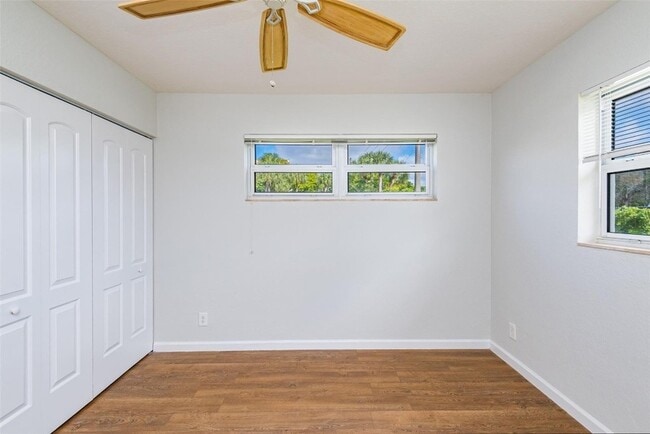 Building Photo - 101 SW 2nd Ave