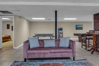 Building Photo - 81 Beech Point Dr