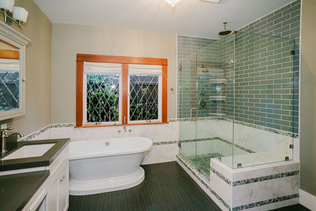 Primary #1 Bath - 13239 Addison St