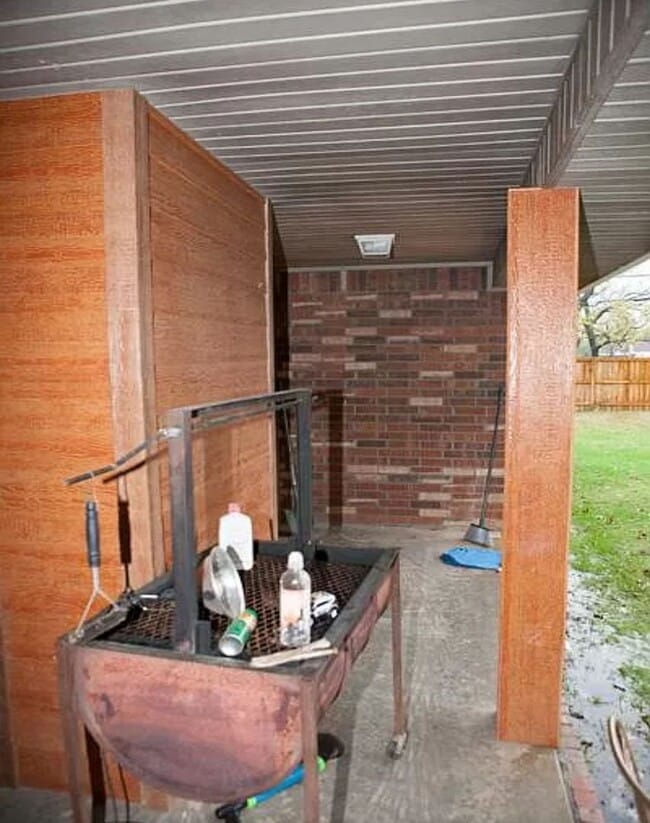 Building Photo - Available July 1st! 3-Bedroom, 2-Bathroom ...
