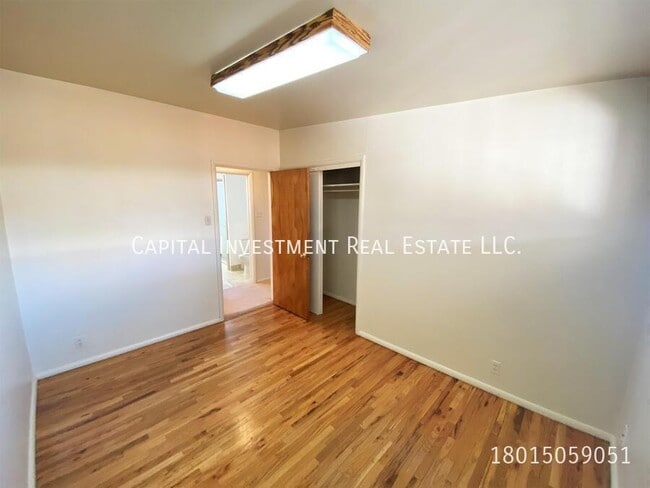 Building Photo - 1455 E 4230 S