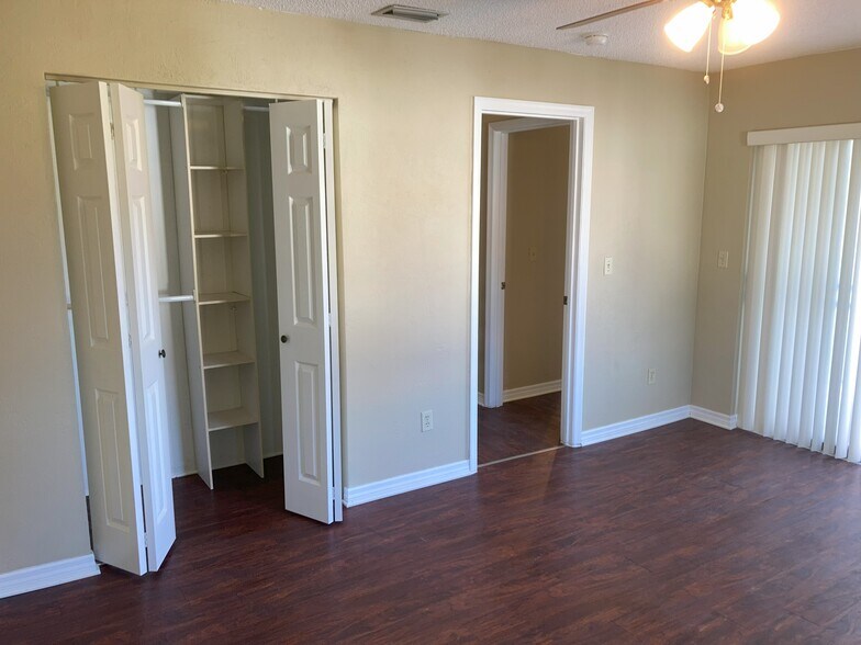 Guest Bedroom - 2033 Oak Meadow Cir