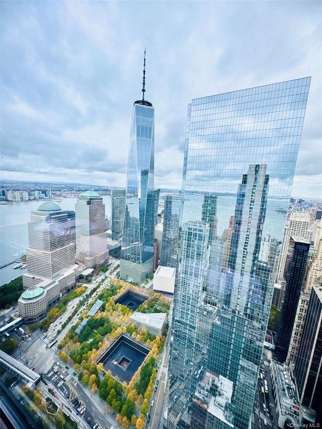 Building Photo - 125 Greenwich St