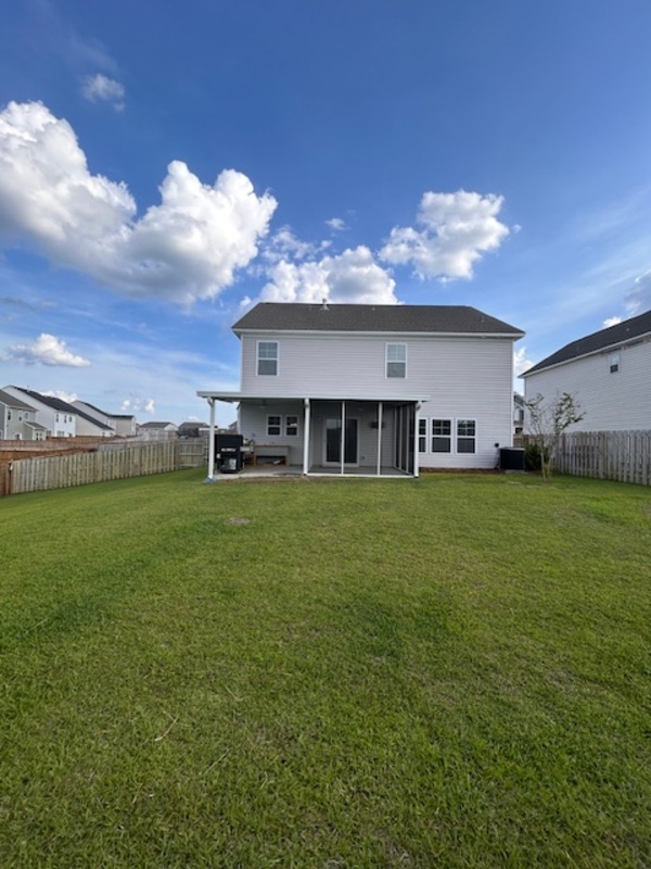 Building Photo - 747 Bustling Br Ln