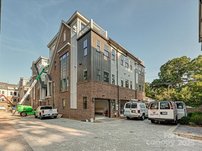 Building Photo - 4121 Selwyn Walk Ct