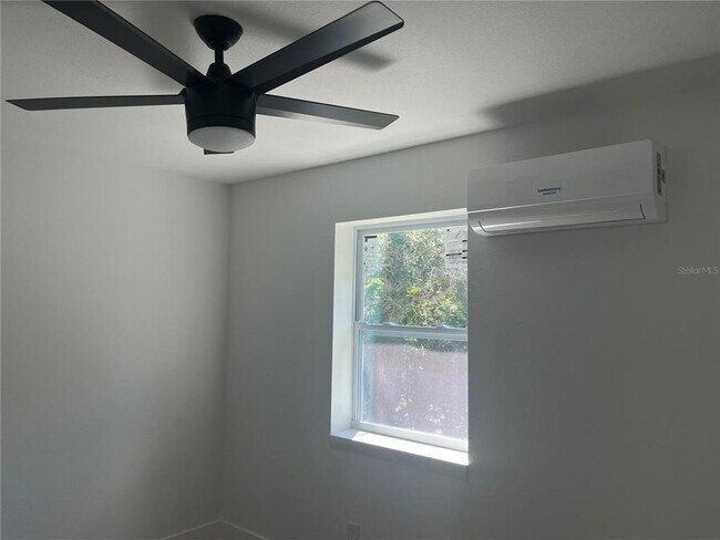 Building Photo - 2017 Rebecca Dr