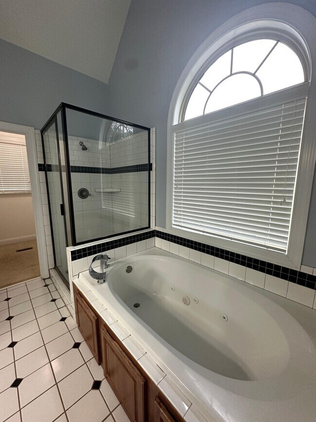 Building Photo - 246 Carsons Walk