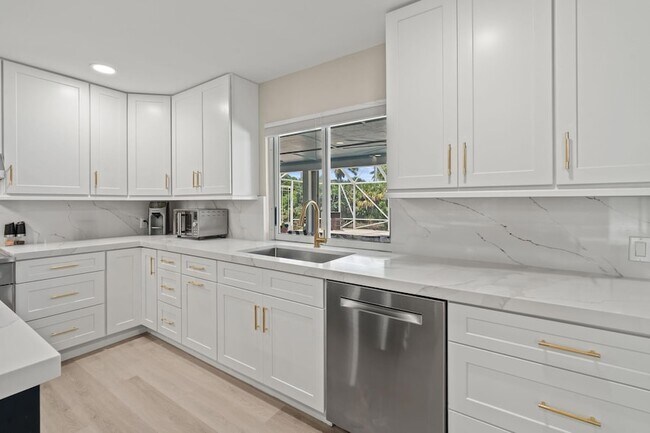 Building Photo - 864 Whippoorwill Row