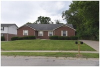 Building Photo - 107 Oakmont Ln