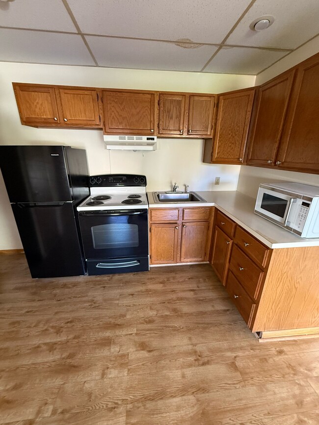 Building Photo - 54 S Broad St