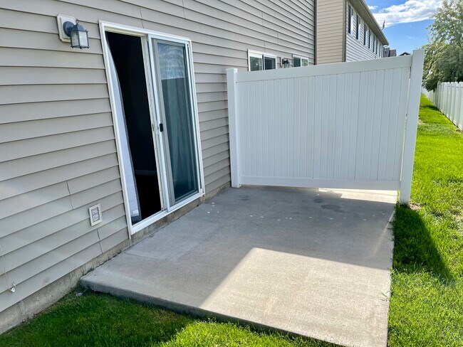 Back Patio - 2876 W 3965 S