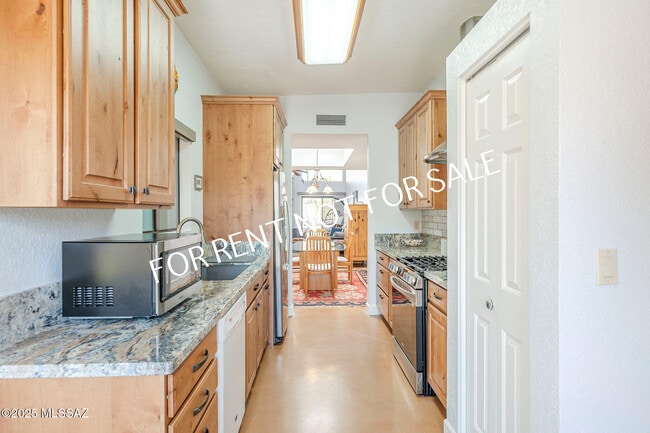 Building Photo - 4950 N Valle Rd