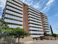 Building Photo - 1800 N Stanton St