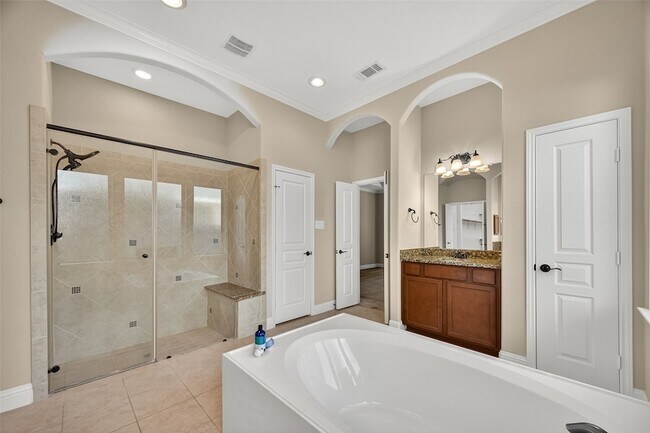 Building Photo - 21331 Winding Path Way