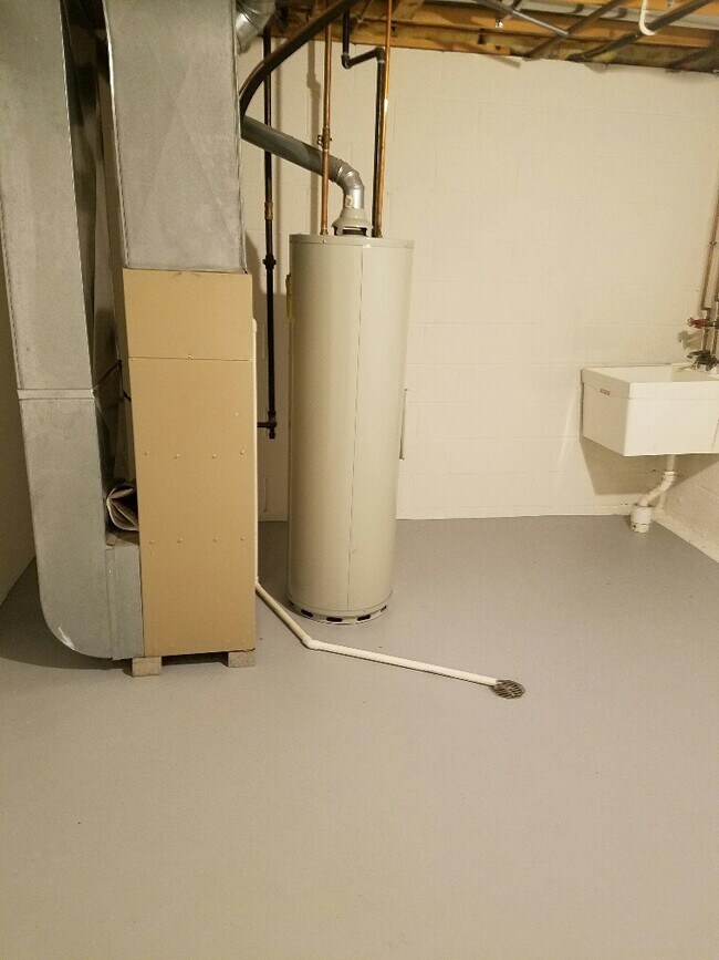 Building Photo - 1654 W Grandview Blvd