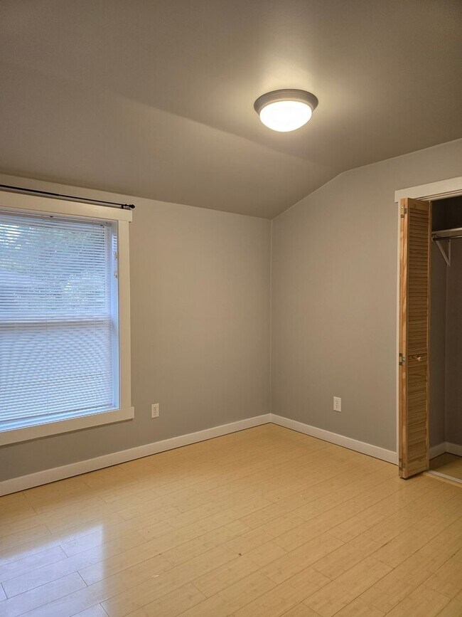 Building Photo - 12911 Gravelly Lake Dr SW