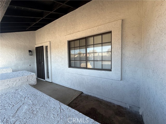 Building Photo - 14338 La Mesa Rd