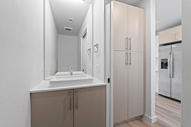 Building Photo - 4004 Banister Ln