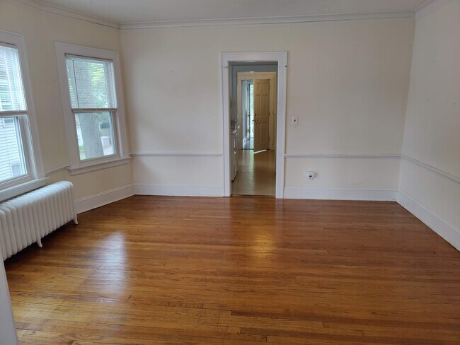 Building Photo - 145 Dover Rd