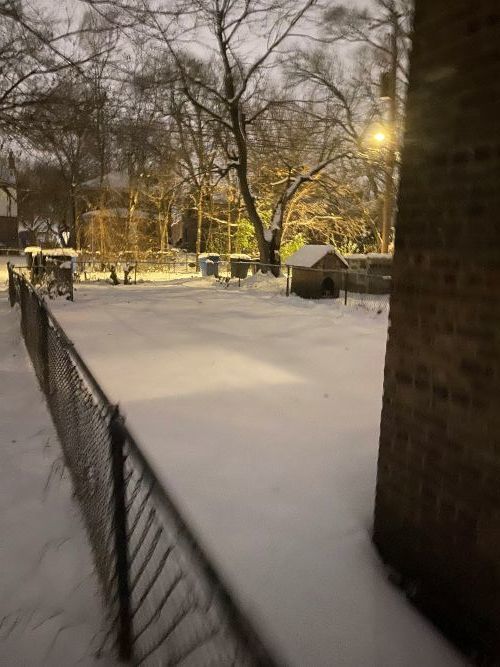 Building Photo - 9924 S Hoxie Ave