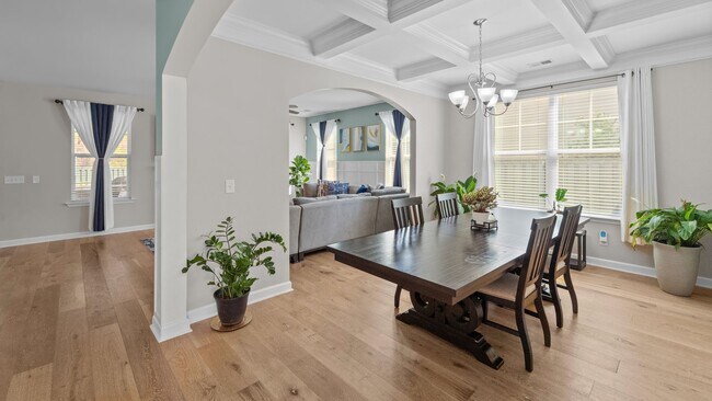 Building Photo - Beautifully Upgraded Home with Outdoor Fire Pit and Fenced Backyard in Buckhead East