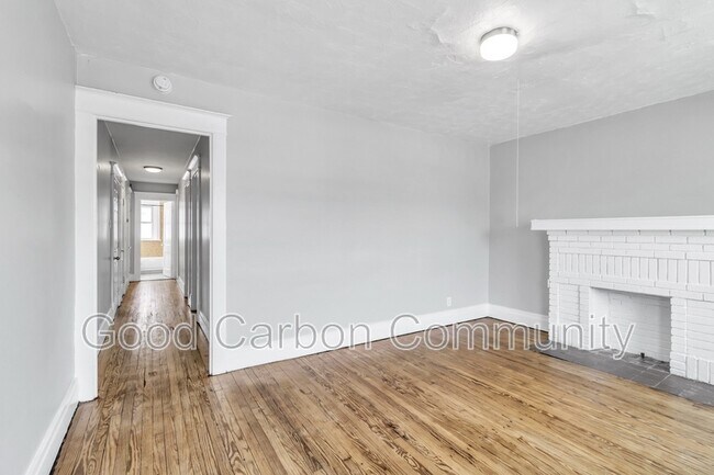 Building Photo - 1209 Hertel Ave