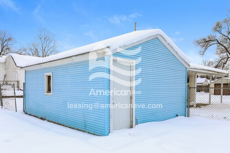 Building Photo - 1525 N Adams St