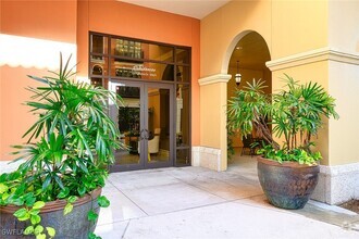 Building Photo - 23191 Fashion Dr
