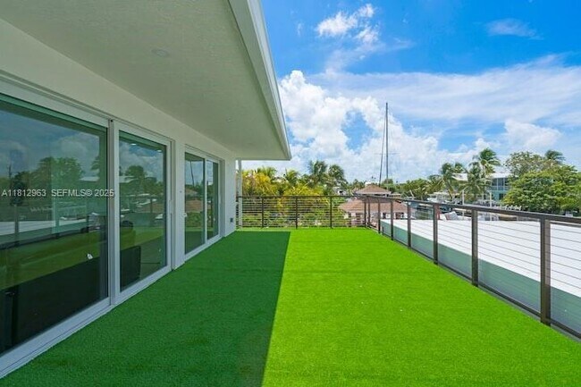 Building Photo - 125 Gardenia St