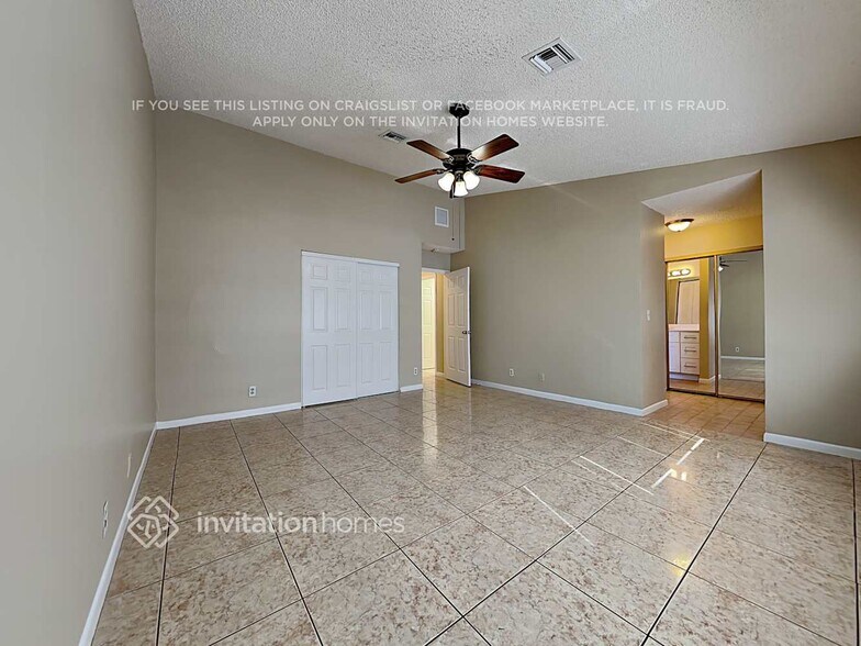 Building Photo - 330 Apache Ln