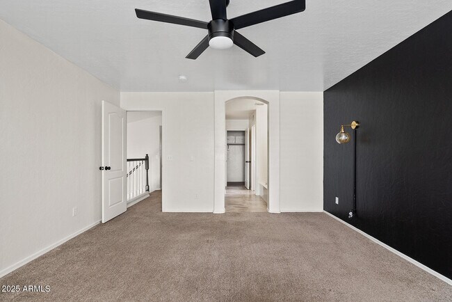 Building Photo - 861 W Shellfish Dr