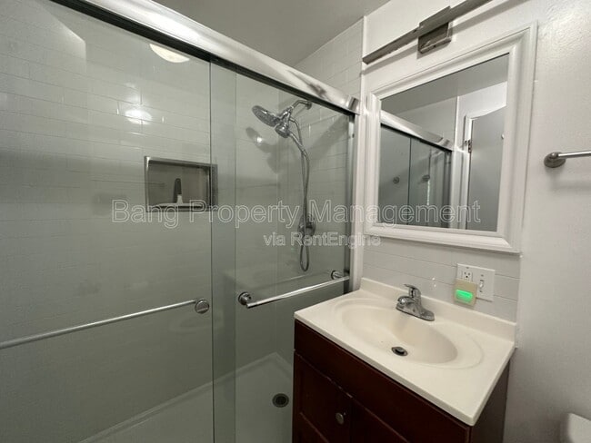 Building Photo - 4859 Campanile Dr