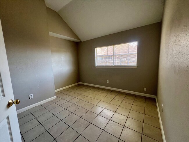 Building Photo - 6503 Marinwood Dr