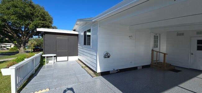 Building Photo - M1715 Pebble Beach Ln (VO/M10)