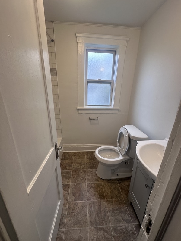 Building Photo - 3229 W 32nd St