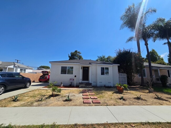Primary Photo - 4042 167th St