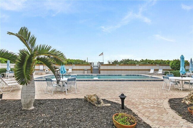 Building Photo - 2375 NE Ocean Blvd