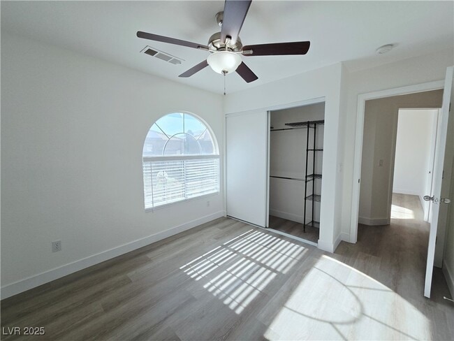 Building Photo - 8528 W Gilmore Ave