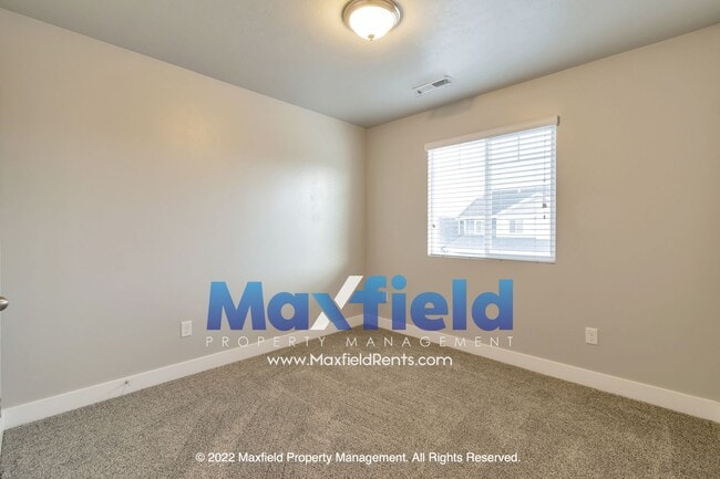 Building Photo - Immaculate 3BD, 3 BA, 2GA Draper townhome with super fast fiber internet