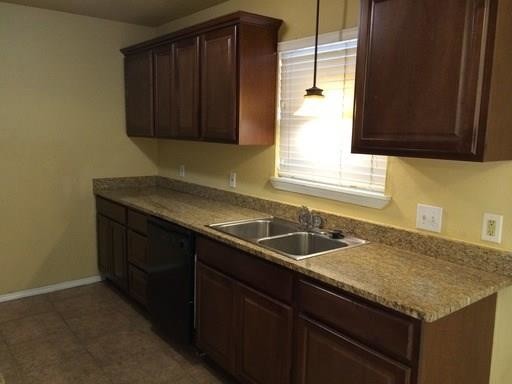 Building Photo - 356 S University Ave