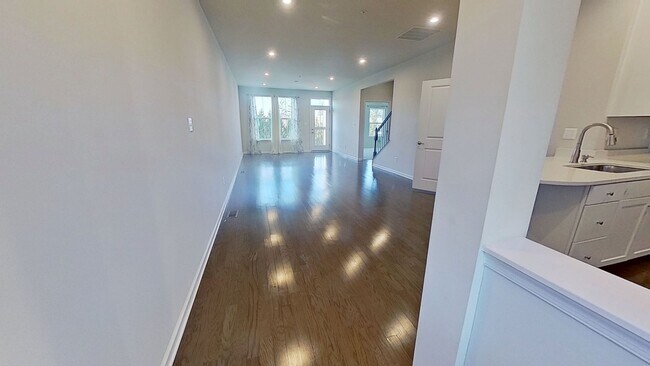 Building Photo - Updated 3-Bedroom Condo at The Villas at Greenleigh