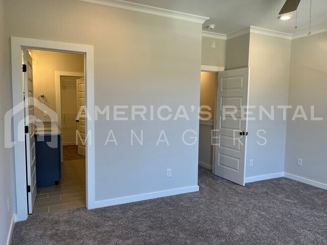 Building Photo - Home for rent in Hoover!!! Available to View Now!