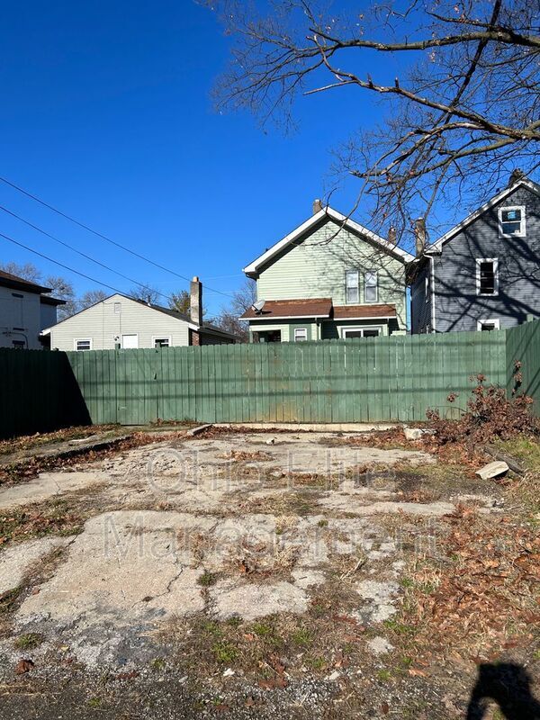 Building Photo - 1179 Atcheson St