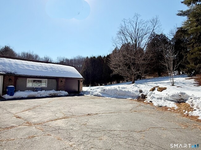 Building Photo - 25 Plymouth Rd