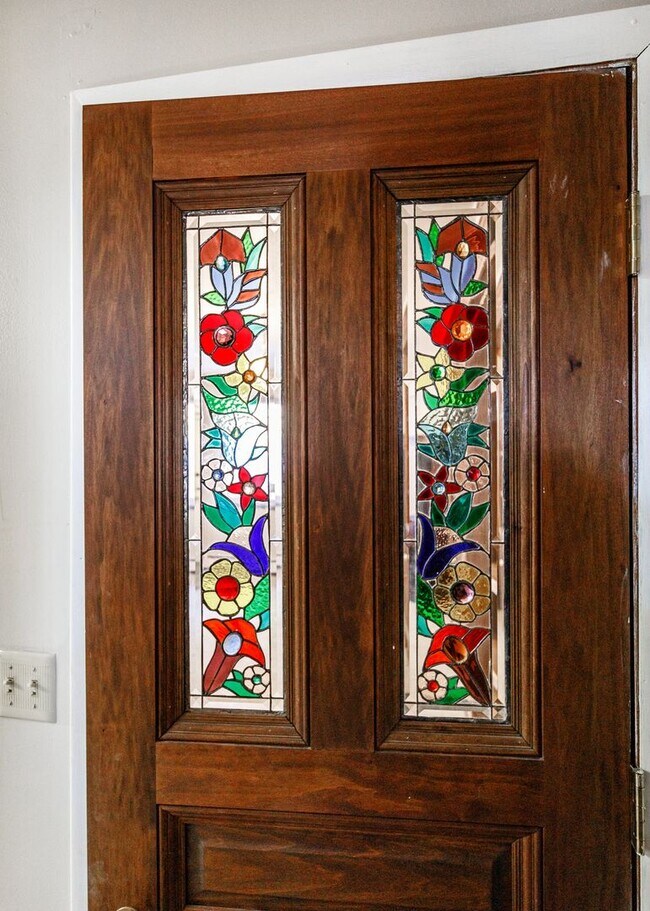 Building Photo - Palmer Park 3 bedroom