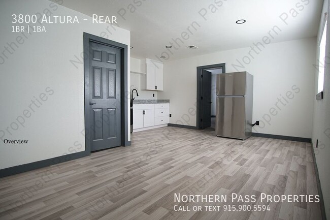 Building Photo - 3800 Altura-Rear