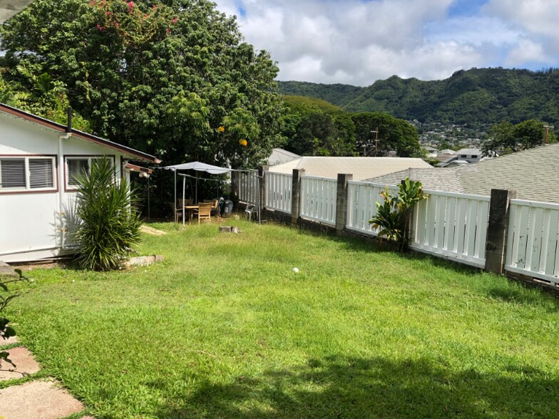 Building Photo - 2739 Hillside Ave