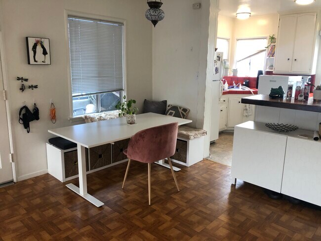 Building Photo - 441 36th St